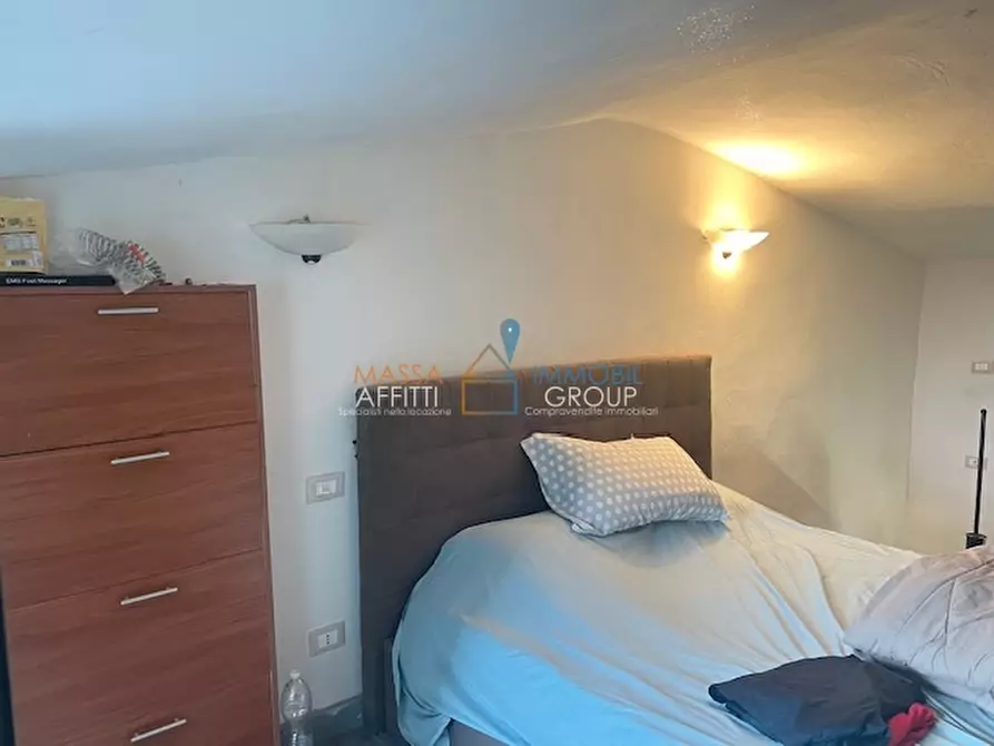 Immagine 17 di Porzione di casa in vendita  in Via Capaccola 3 a Massa