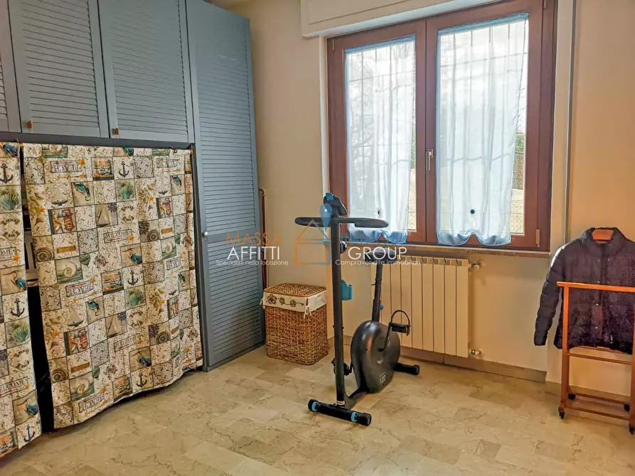 Immagine 20 di Quadrilocale in vendita  in Via Marina Vecchia 388 a Massa