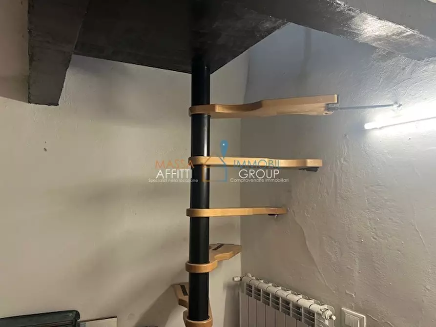 Immagine 10 di Porzione di casa in vendita  in Via Capaccola 3 a Massa