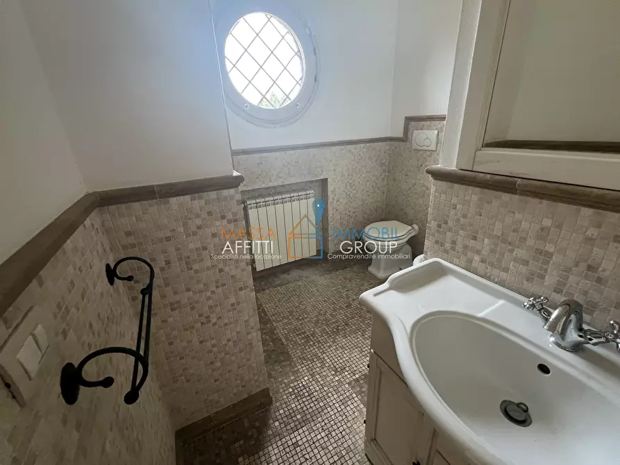 Immagine 44 di Villetta a schiera in vendita  in Via Michelangelo Buonarroti 134 a Forte Dei Marmi