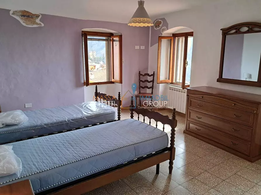 Immagine 15 di Porzione di casa in vendita  in Via dei Colli 141 a Massa