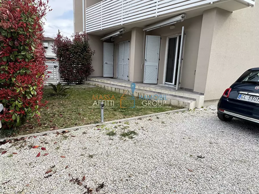 appartamento in vendita a Montignoso