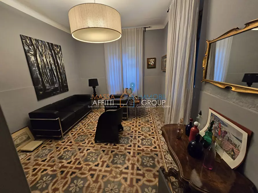 Immagine 12 di Casa semindipendente in affitto  in Piazza IV Novembre 10 a Massa