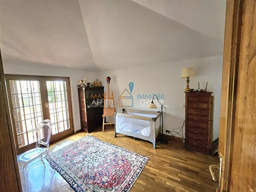 Immagine 20 di Villa in vendita  in Viale Stazione 104 a Massa