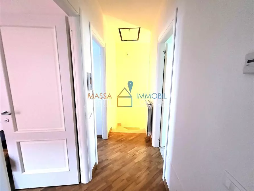 Immagine 31 di Porzione di casa in vendita  in Via Bottaccio a Montignoso