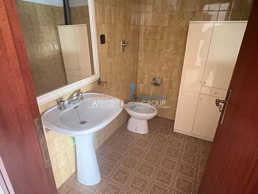 Immagine 6 di Ufficio in affitto  in Via Cavour 3 a Carrara