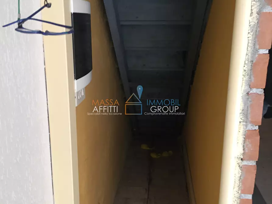 Immagine 6 di Attività commerciale in vendita  in Piazza Aranci 13 a Massa