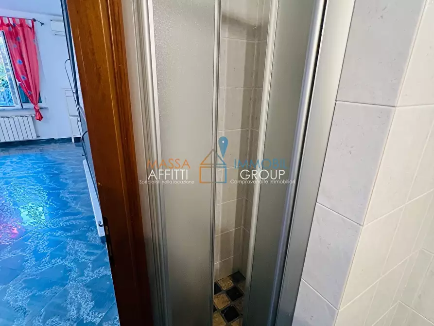 Immagine 19 di Villetta a schiera in vendita  in Via Due Madonne 32 a Massa