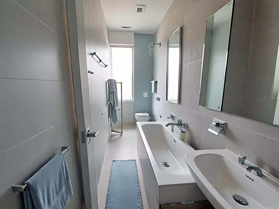 Immagine 8 di Quadrilocale in vendita  in Vico della Conceria 20 a Alassio