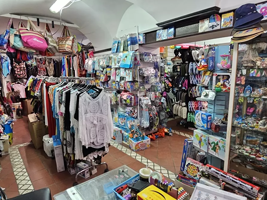 Immagine 5 di Locale commerciale in affitto  in Via Antonio Gramsci 37 a Alassio