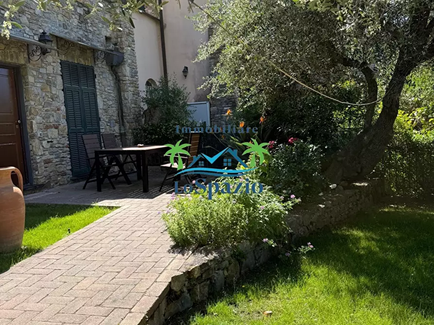 Immagine 23 di Villa in vendita  in via mezzacqua a Andora