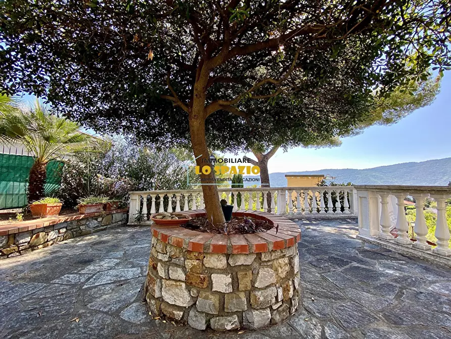 Immagine 31 di Villa in vendita  in via soprana 21 a Andora