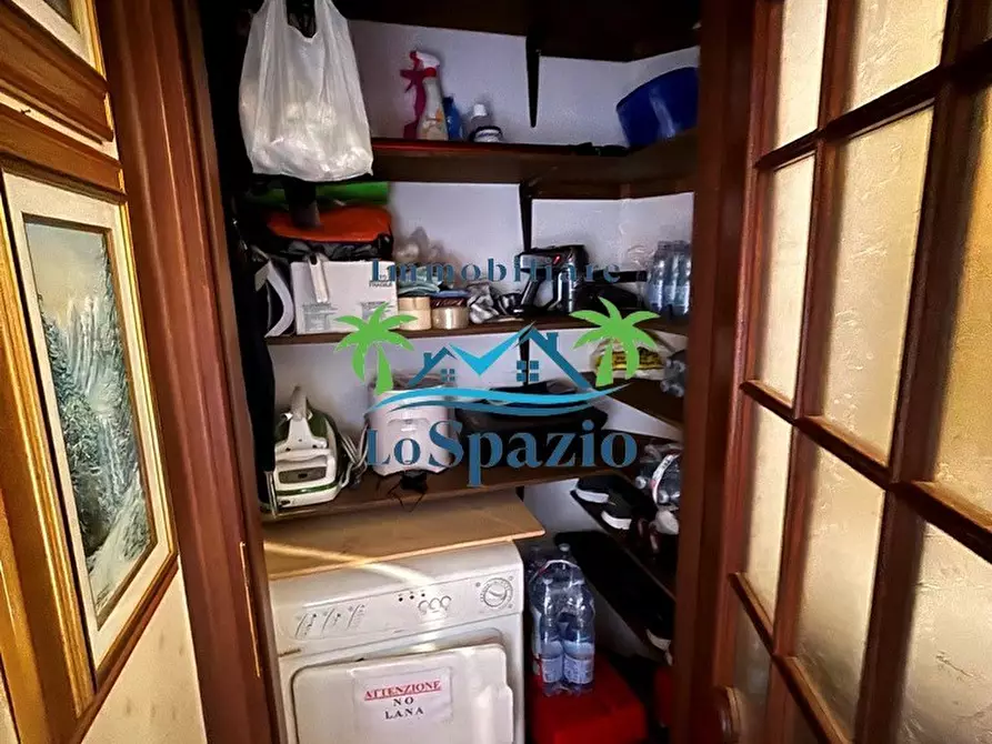 Immagine 11 di Trilocale in vendita  in via clavesana a Andora