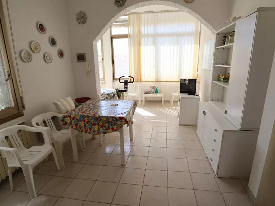 Immagine 5 di Villa in vendita  in viale olanda a Andora