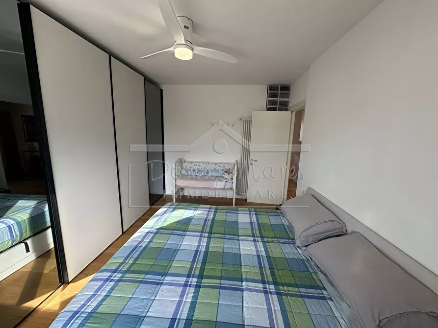 Immagine 18 di Quadrilocale in vendita  in Piazza Santa Cecilia 2 a Savona