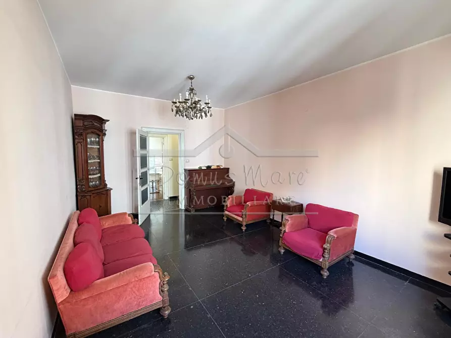 Immagine 16 di Pentalocale in vendita  in Via Orefici 3 a Savona