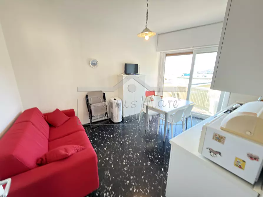 Immagine 9 di Bilocale in vendita  in Vico delle Stelle 29 a Savona