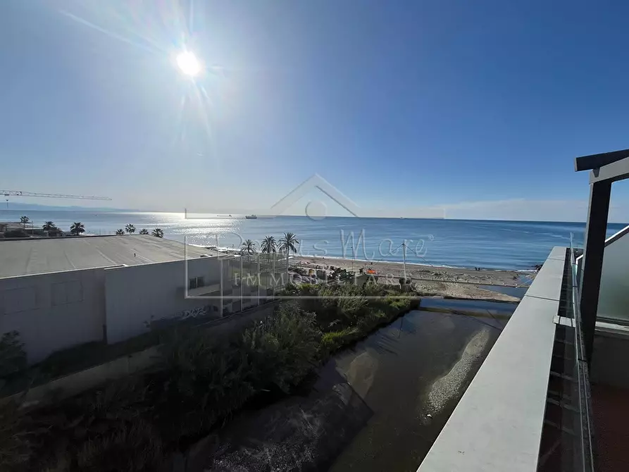 Immagine 31 di Attico in vendita  in Corso vittorio Veneto 1 a Savona