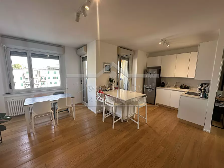 Immagine 31 di Quadrilocale in vendita  in Piazza Santa Cecilia 2 a Savona