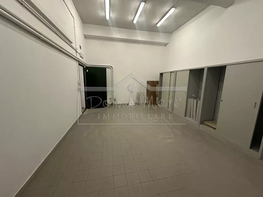 Immagine 28 di Ufficio in affitto  in via bartolomeo guidobono 137 r a Savona