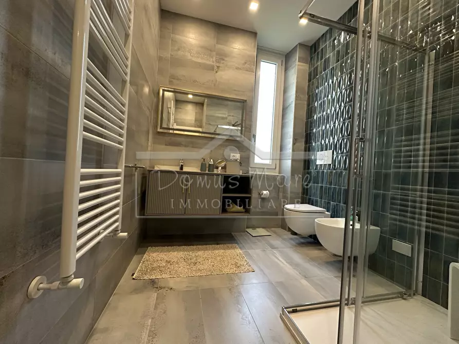 Immagine 37 di Pentalocale in vendita  in Via Beato Ottaviano 4 a Savona