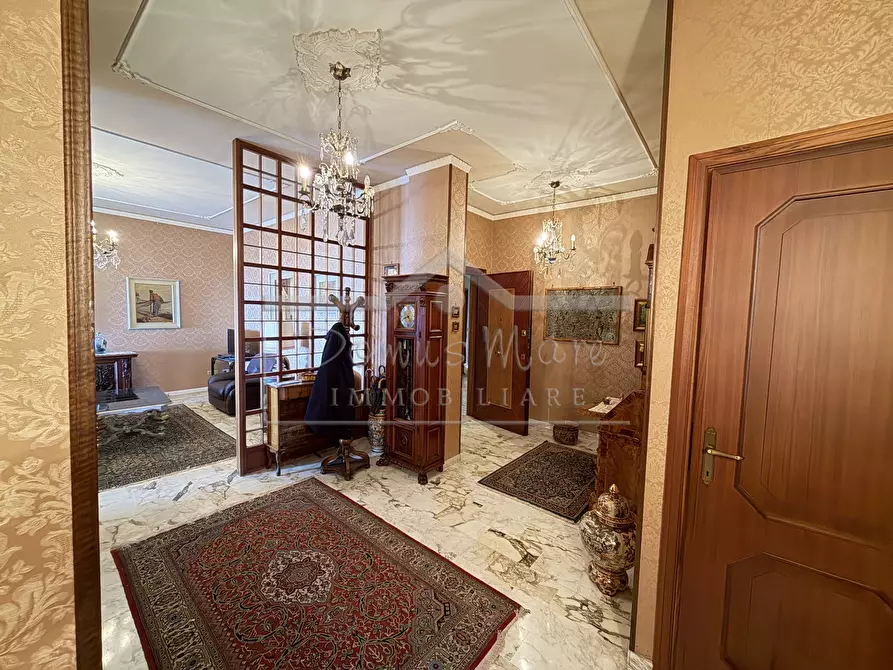 Immagine 5 di Pentalocale in vendita  a Savona