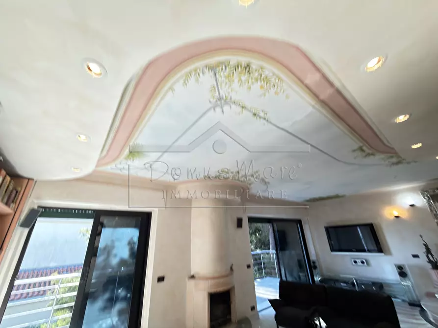 Immagine 25 di Villa in vendita  in Via Bricco del Poggio 32 a Savona