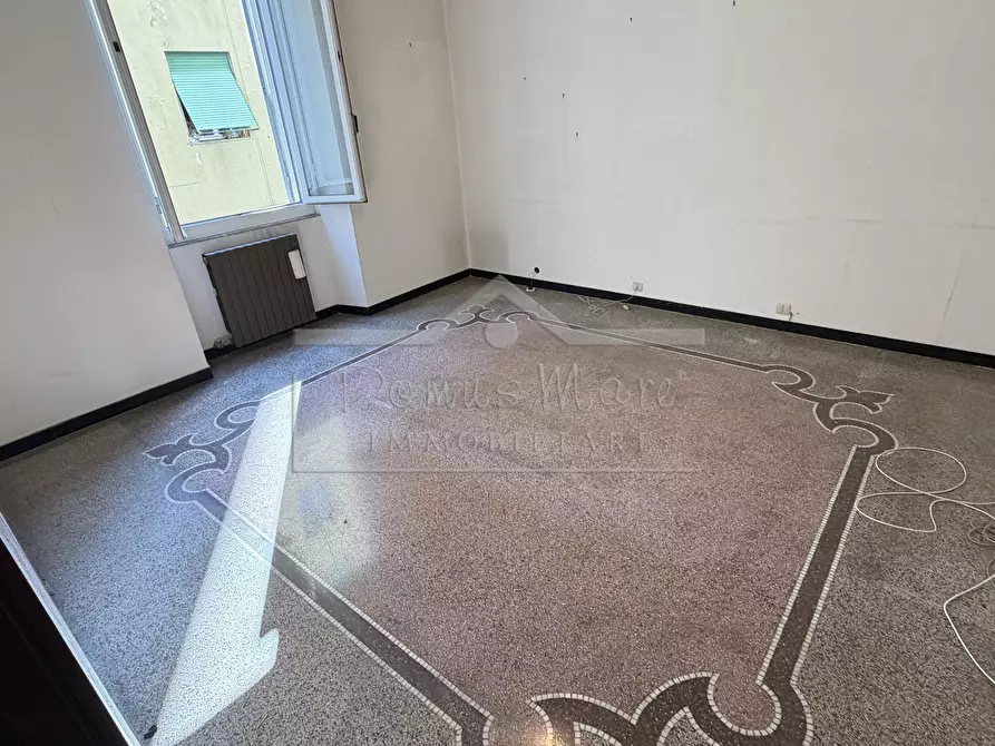 Immagine 19 di Quadrilocale in vendita  a Vado Ligure