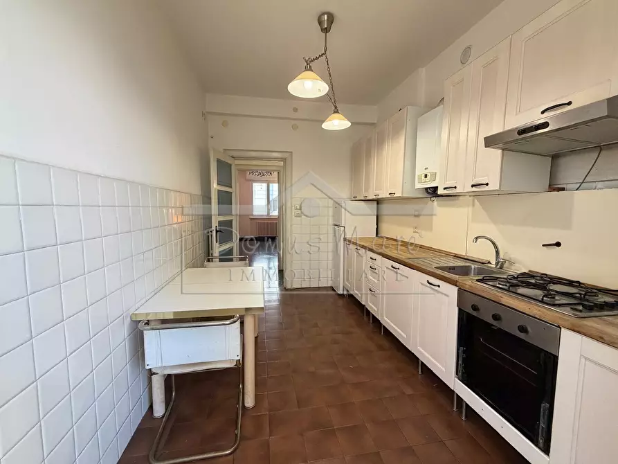 Immagine 23 di Pentalocale in vendita  in Via Orefici 3 a Savona