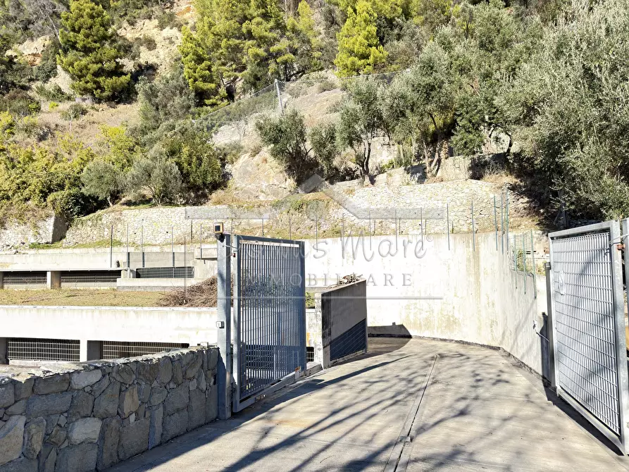 Immagine 41 di Bilocale in vendita  in Vico delle Stelle 29 a Savona
