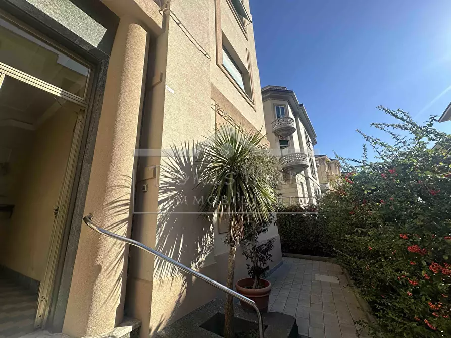 Immagine 39 di Pentalocale in vendita  in Via Beato Formica 4 a Savona