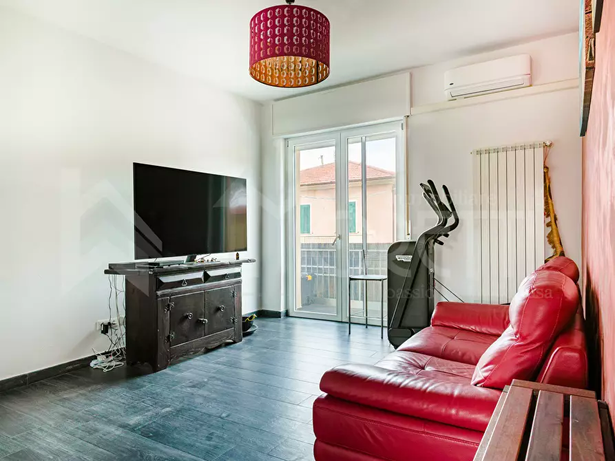 Immagine 23 di Pentalocale in vendita  in Via dell'Alloro a Livorno