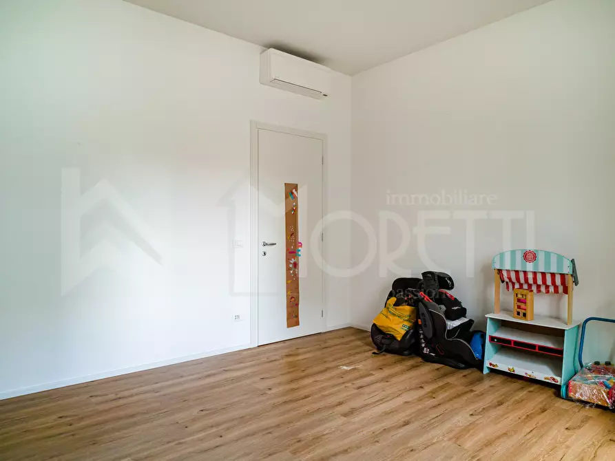 Immagine 43 di Pentalocale in vendita  in Via Costanzo Ebat a Livorno