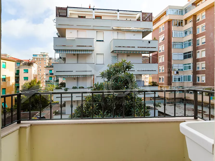 Immagine 28 di Pentalocale in vendita  in Via Costanzo Ebat a Livorno