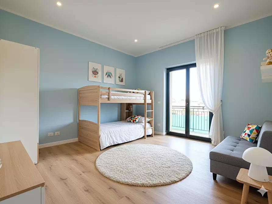 Immagine 10 di Quadrilocale in vendita  in Via Anna Frank a Livorno