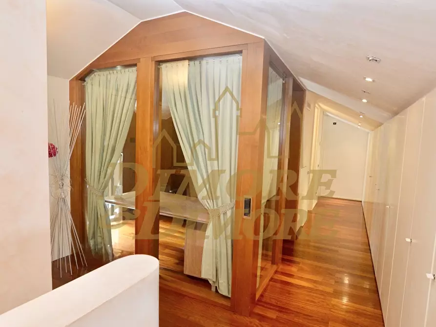 Immagine 22 di Villa in vendita  a Ranco