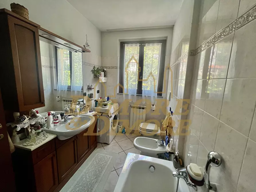 Immagine 24 di Trilocale in vendita  in Via Arturo Reschigna 2/B a Maccagno Con Pino E Veddasca