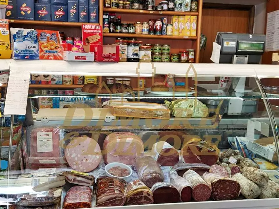Immagine 6 di Locale commerciale in vendita  a Premosello-Chiovenda