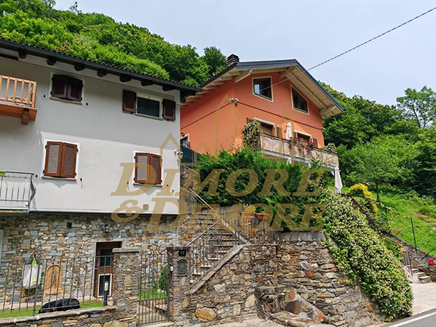 Immagine 3 di Casa bifamiliare in vendita  a Valle Cannobina