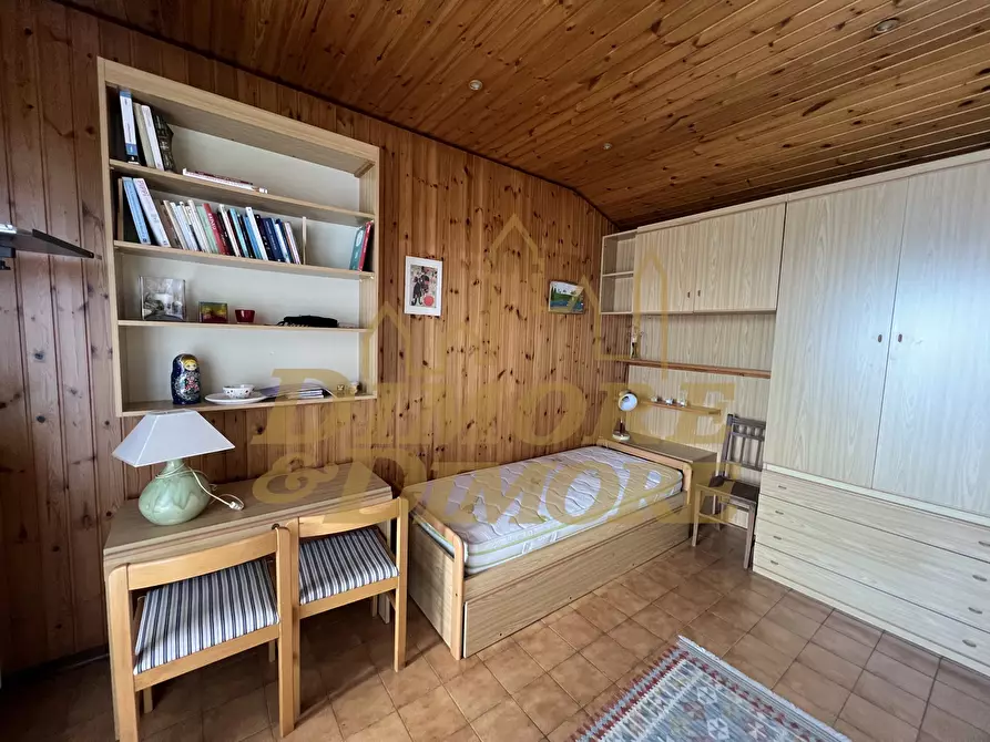 Immagine 30 di Quadrilocale in vendita  a Maccagno Con Pino E Veddasca