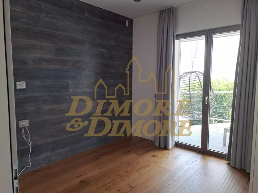 Immagine 21 di Villa in vendita  a Cannobio