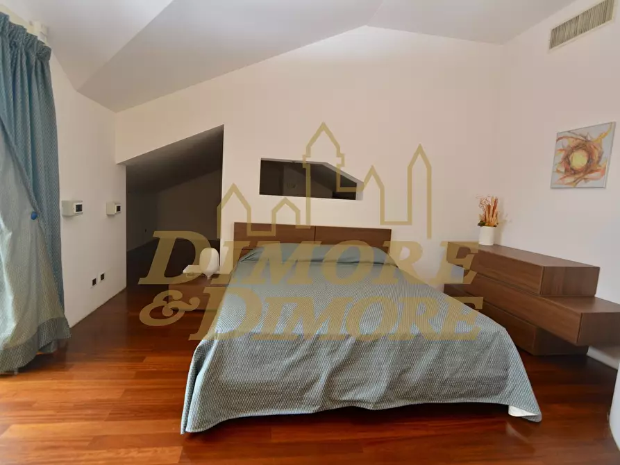 Immagine 58 di Villa in vendita  a Ranco