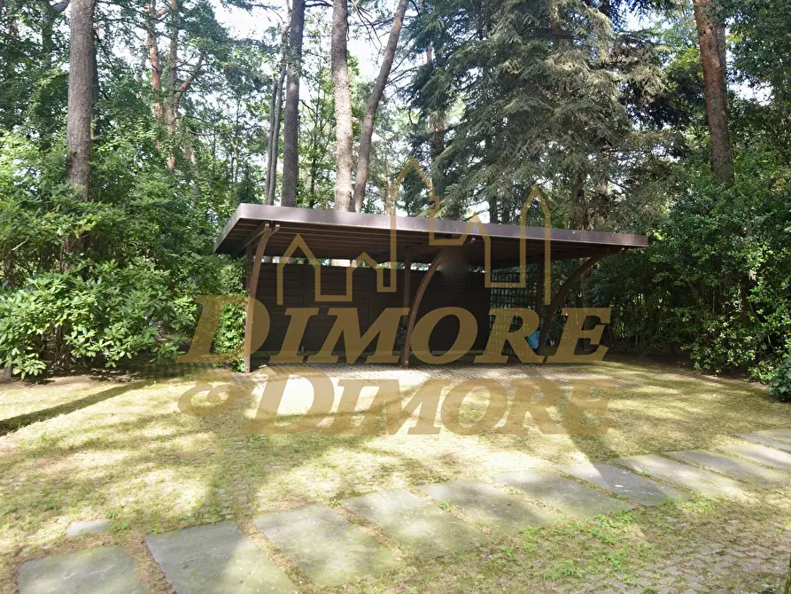 Immagine 18 di Villa in vendita  a Ranco