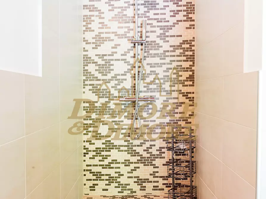 Immagine 11 di Villetta a schiera in vendita  a Luino