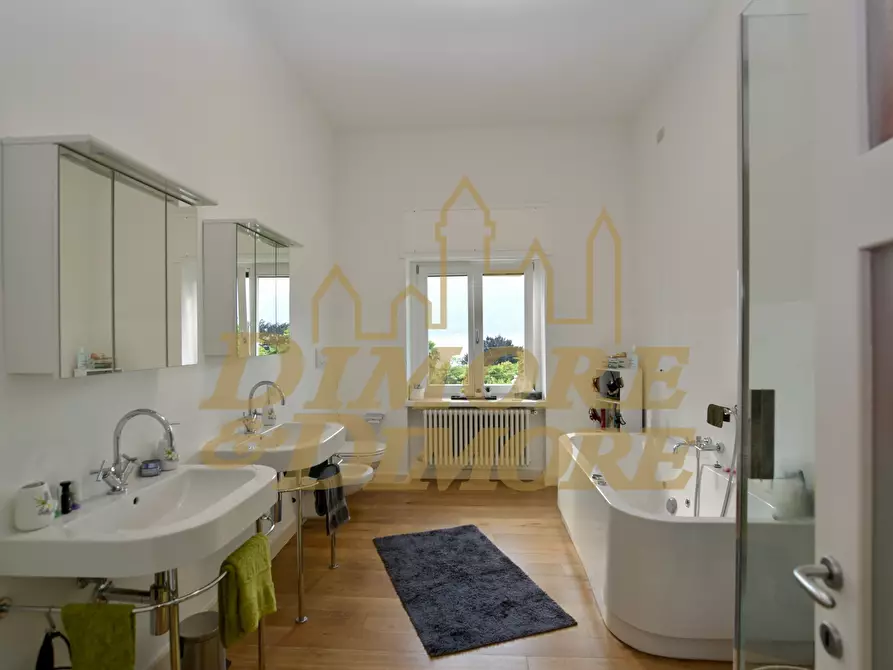 Immagine 43 di Villa in vendita  in Via Portovaltravaglia 39 a Brezzo Di Bedero