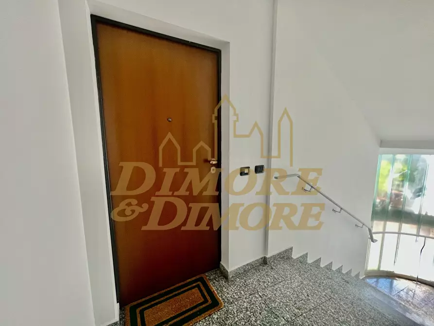 Immagine 26 di Trilocale in vendita  in Via Arturo Reschigna 2/B a Maccagno Con Pino E Veddasca
