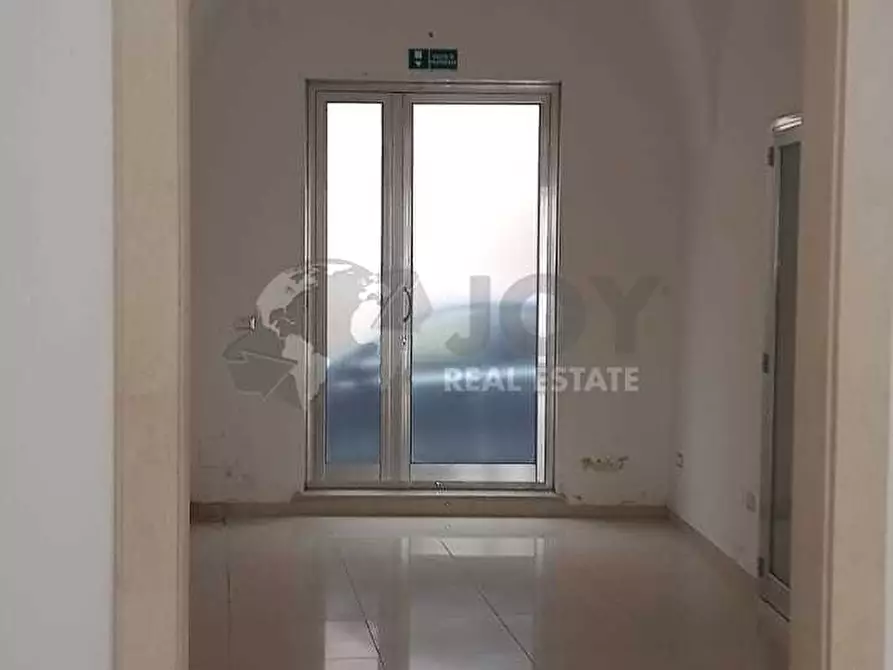 Immagine 2 di Locale commerciale in affitto  in Viale XXIV Maggio a Galatone