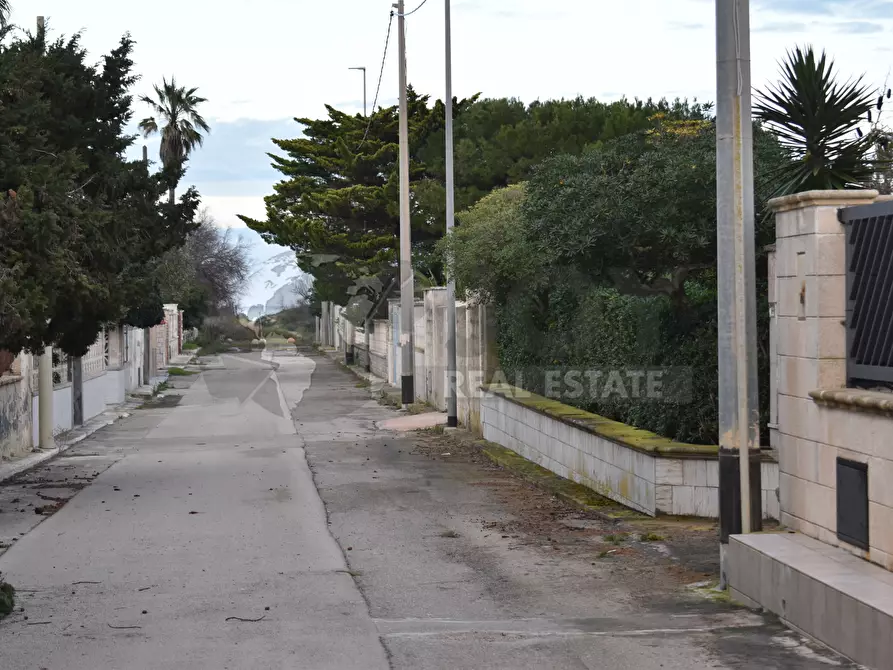 Immagine 3 di Villa in vendita  in Via Pianosa 1 a Lecce