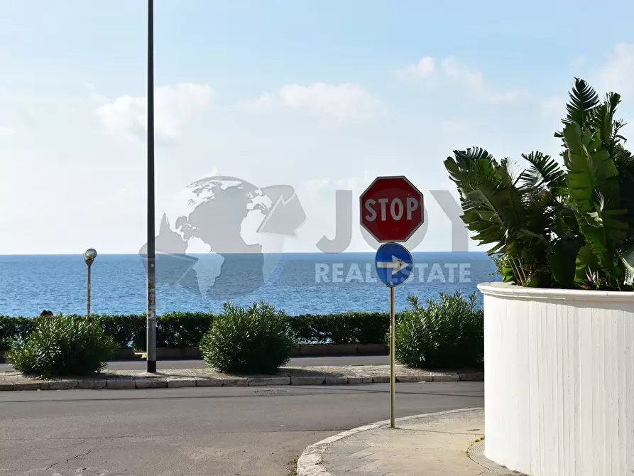 Immagine 23 di Quadrilocale in vendita  in Lungomare Galileo Galilei 119 a Gallipoli