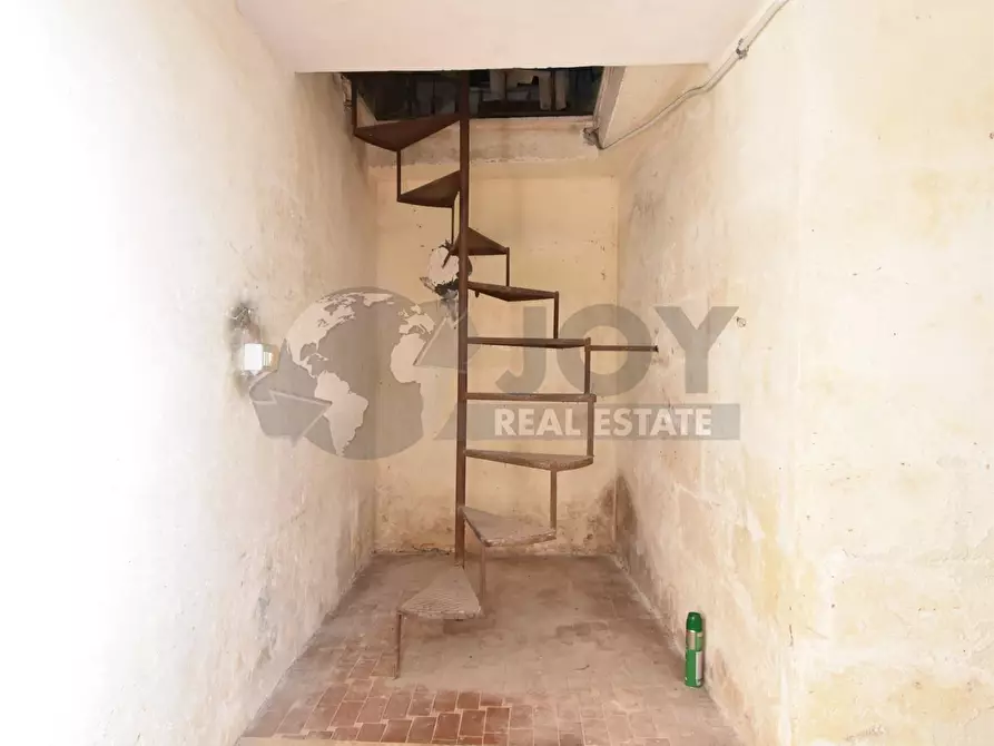 Immagine 12 di Locale commerciale in vendita  in Via g. Candido 1 a Lecce
